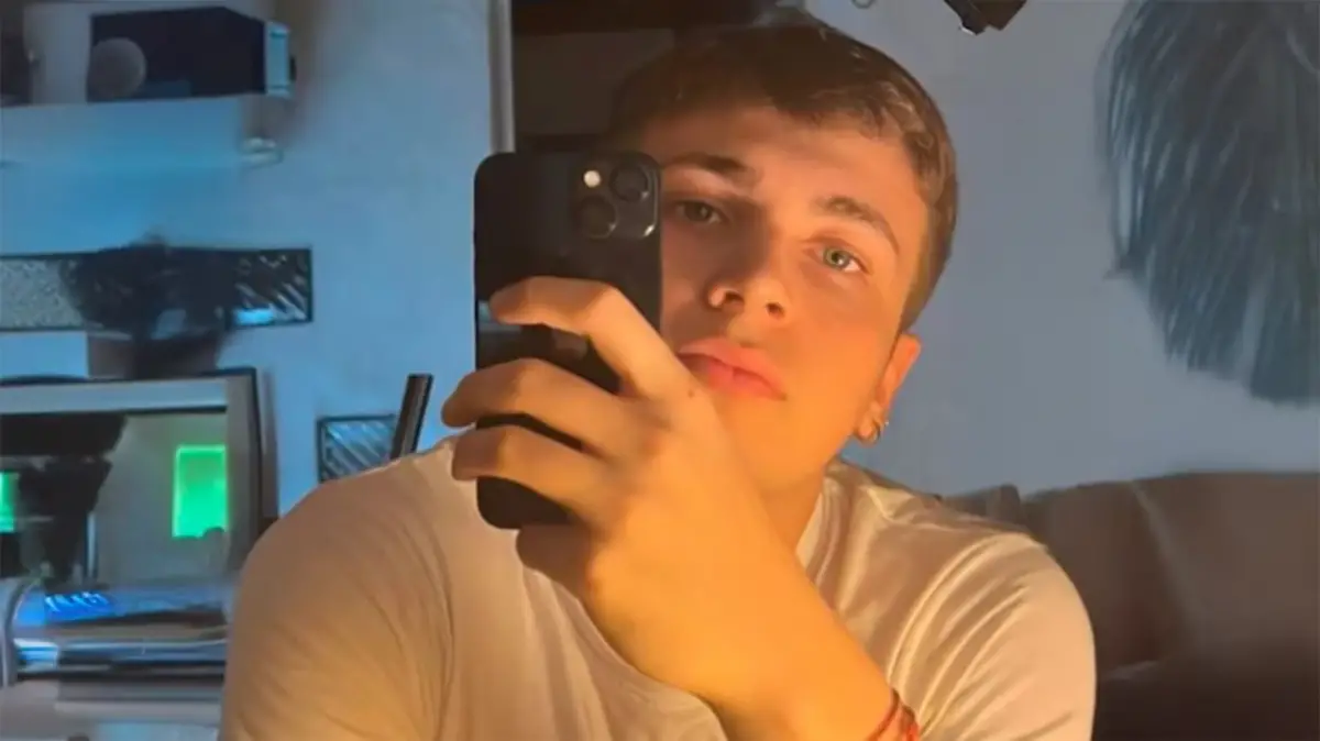 NAZARENO TOBÍAS ISERN. Un joven de 21 años que fue asesinado el lunes por la tarde en Esteban Echeverría durante un intento de robo. 