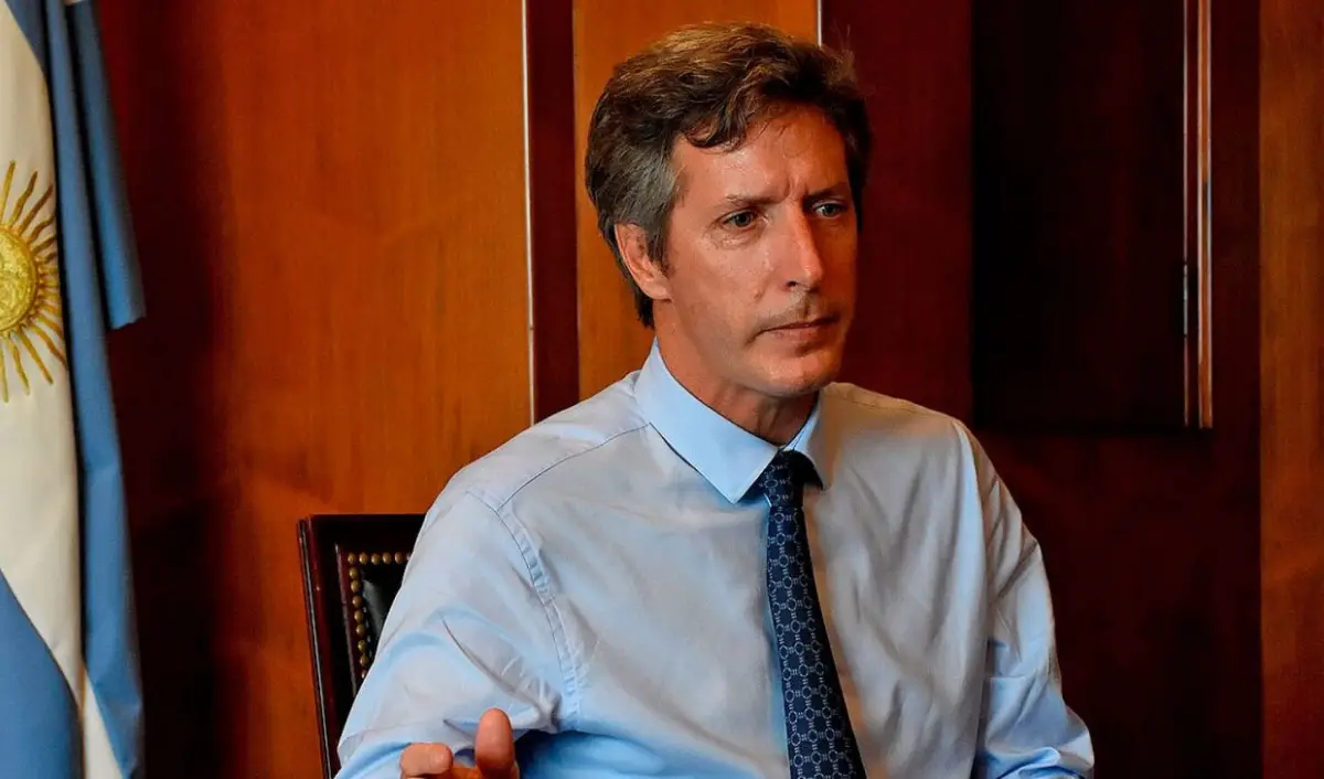 Advertencia del presidente del Banco Central: “No se convalidará un dólar artificialmente alto” para acumular reservas