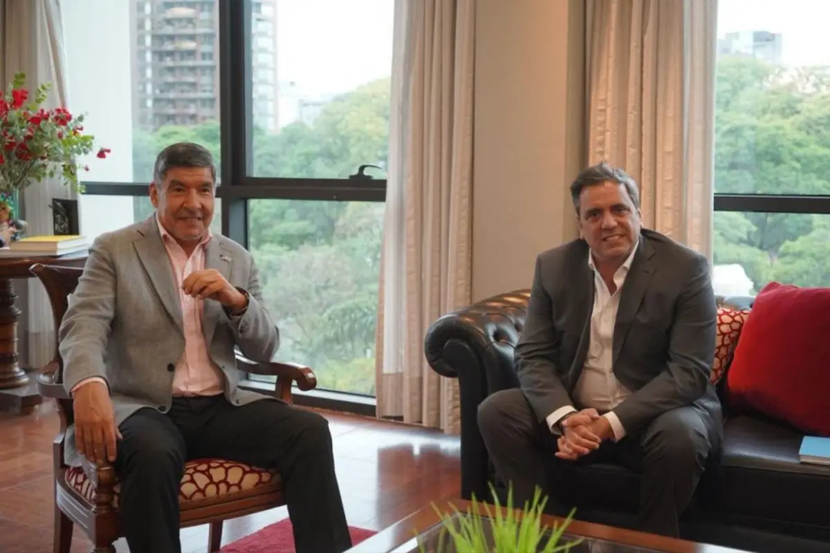MANO A MANO. Catalán dijo que le entregó a Acevedo información para iniciar el camino hacia la boleta única.  @catalanlisandro