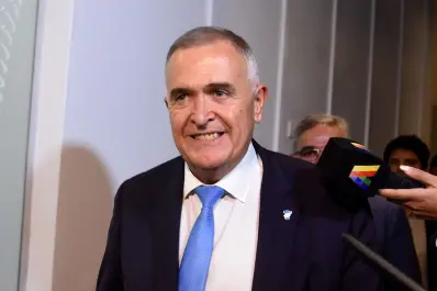 Qué dijo Jaldo sobre un posible bono de fin de año para los estatales tucumanos