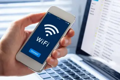 Google alertó sobre los riesgos de usar redes WiFi públicas y reveló cómo evitar el robo de datos