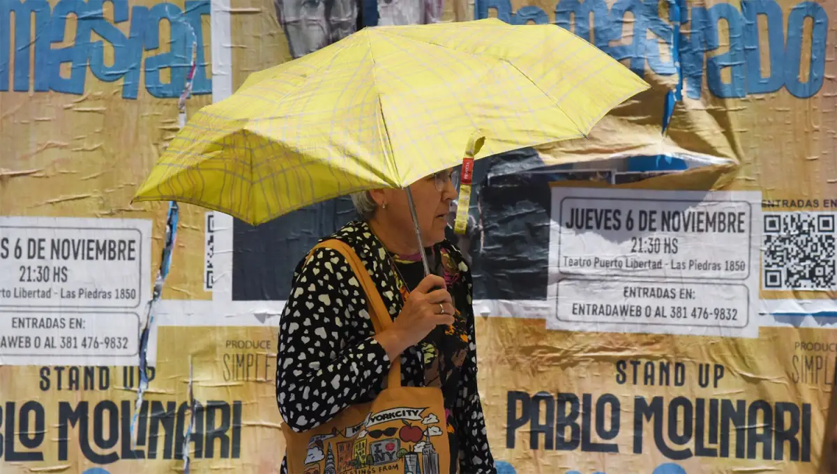 VARIABLE. La mañana comenzó con mucha nubosidad y la jornada terminaría con el cielo despejado. 