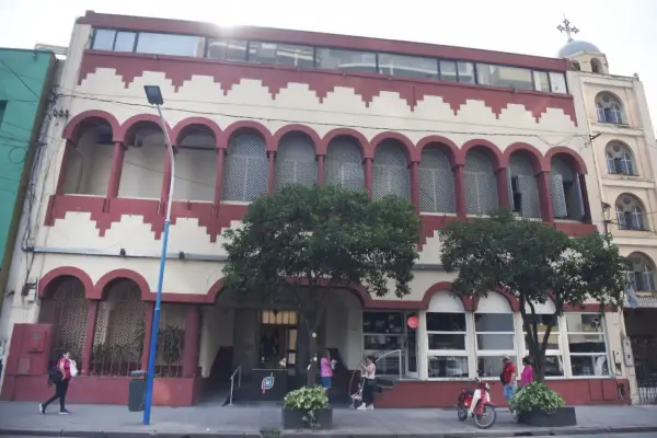 Los 100 años de la Sociedad Sirio Libanesa: historia de la fuerza cultural de una comunidad marcada por el exilio