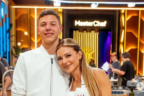 Bastian Demichelis, el hijo mayor de Evangelina Anderson, expuso a su madre en Masterchef