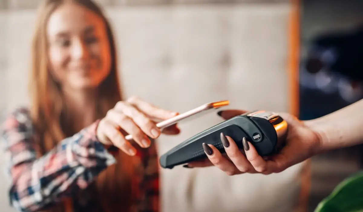 Las billeteras digitales salen de vacaciones; el efectivo se queda: ¿por qué cada vez más argentinos las eligen?