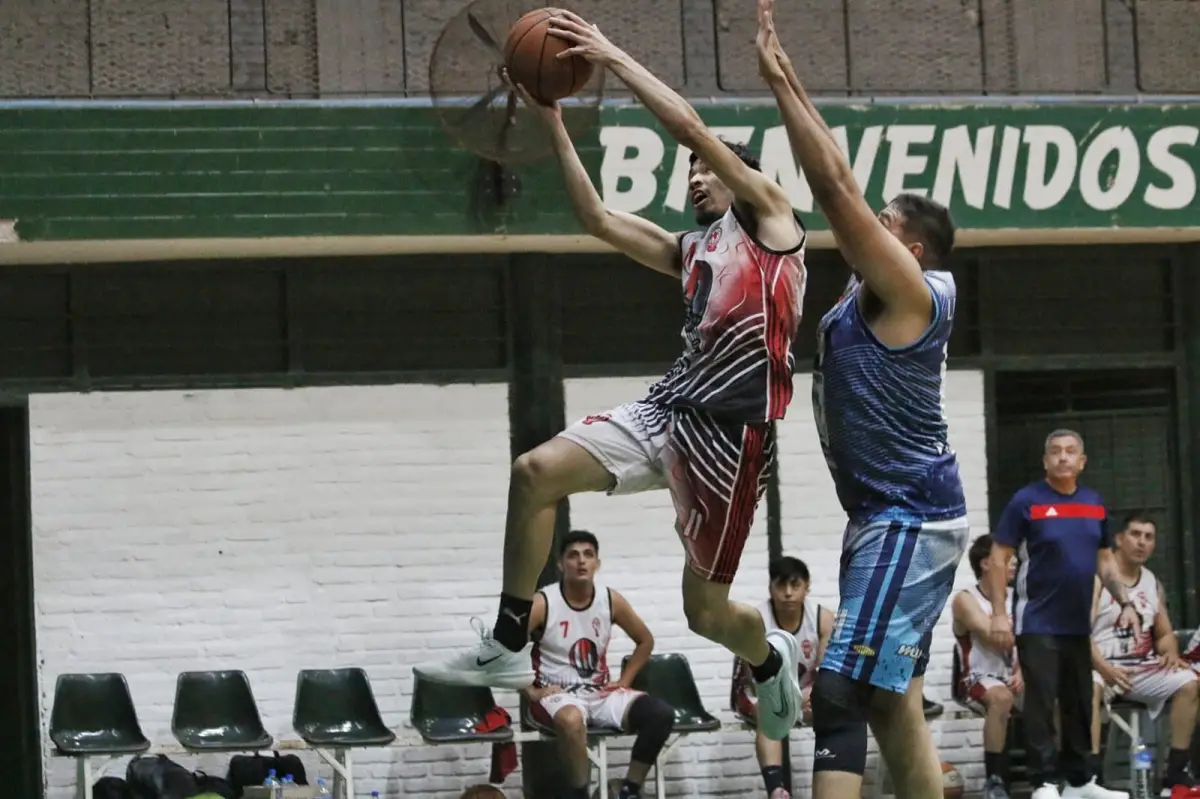 A POR TODO. Huracán BB y Estudiantes se disputarán el título del Torneo Clausura 2025.