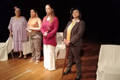 Teatro Alberdi: una búsqueda de respuestas a temas acuciantes