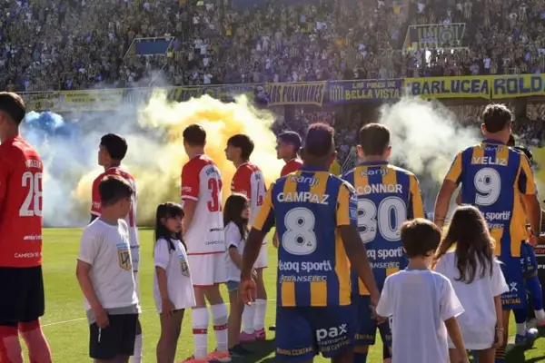 El gesto de Estudiantes que sacudió a la AFA: pasillo de espaldas y triunfo ante Rosario Central
