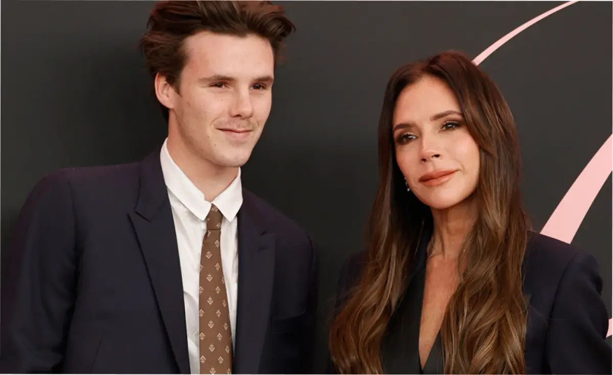 Victoria Beckham cantó Viva Forever junto a su hijo.