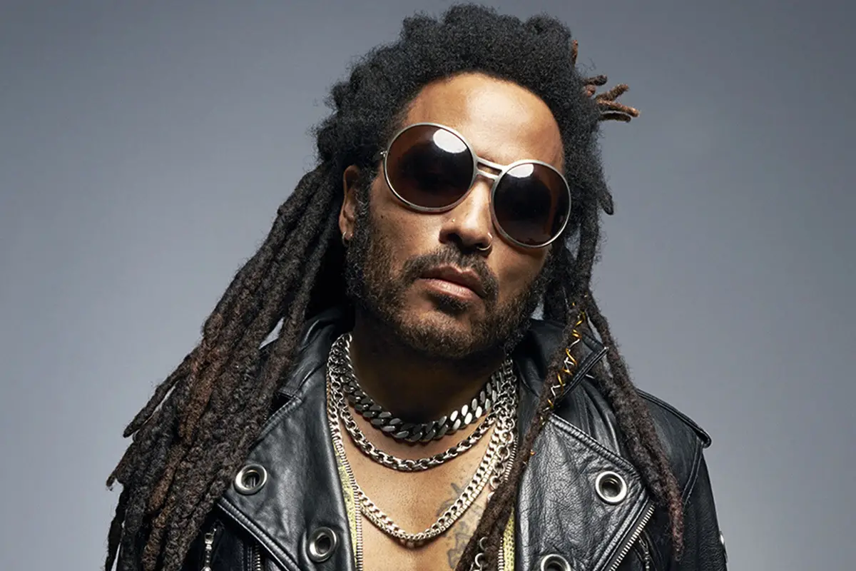 Una fanática le arrancó cuatro rastas a Lenny Kravitz en pleno concierto