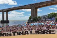 Cristina Kirchner vinculó su situación legal con el estado del país en un mensaje a un encuentro de mujeres