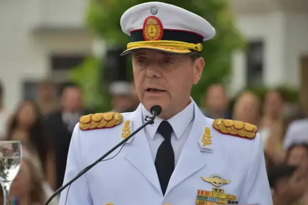 Presti divide opiniones: para una parte de la oposición es un “retroceso”