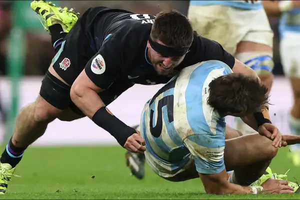 Felipe Contepomi estalló tras la caída de Los Pumas en Inglaterra y acusó a un jugador de actuar como un “matón” en el túnel