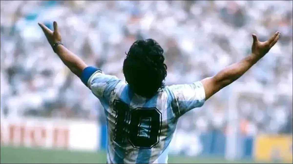 LEGADO INTACTO. La cuenta oficial de Maradona volvió a activarse en una fecha cargada de memoria y generó miles de reacciones en las redes.