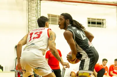 Huracán impuso su juego y derrotó a Estudiantes en Tucumán por la Liga Argentina de Básquet