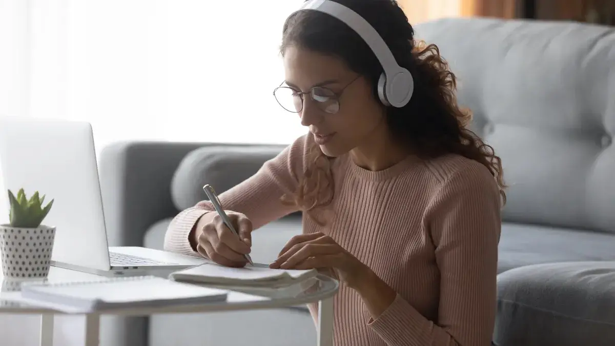 CAPACITACIONES. La Escuela de Negocios CAME, por medio de su plataforma de e-learning, ofrece cursos online focalizados en áreas claves para pymes.