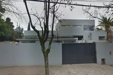 ¿Cómo es la lujosa mansión de Tini Stoessel?: combina privacidad y minimalismo