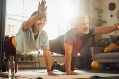 ¿Poco tiempo? Cuatro ejercicios para quemar grasa y ganar fuerza en 20 minutos