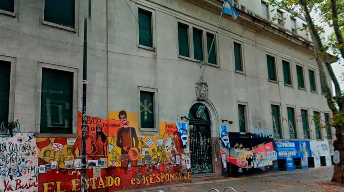 La amenaza que llegó a una facultad de la Universidad de La Plata: Voy a ir armado para asesinar a tanta gente como sea posible