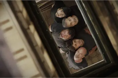 Centro Cultural Rougés: planteo expandido que excede lo escénico