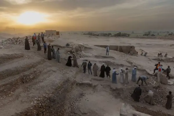Un viaje a Egipto con la tucumana que saca fotos en tumbas milenarias