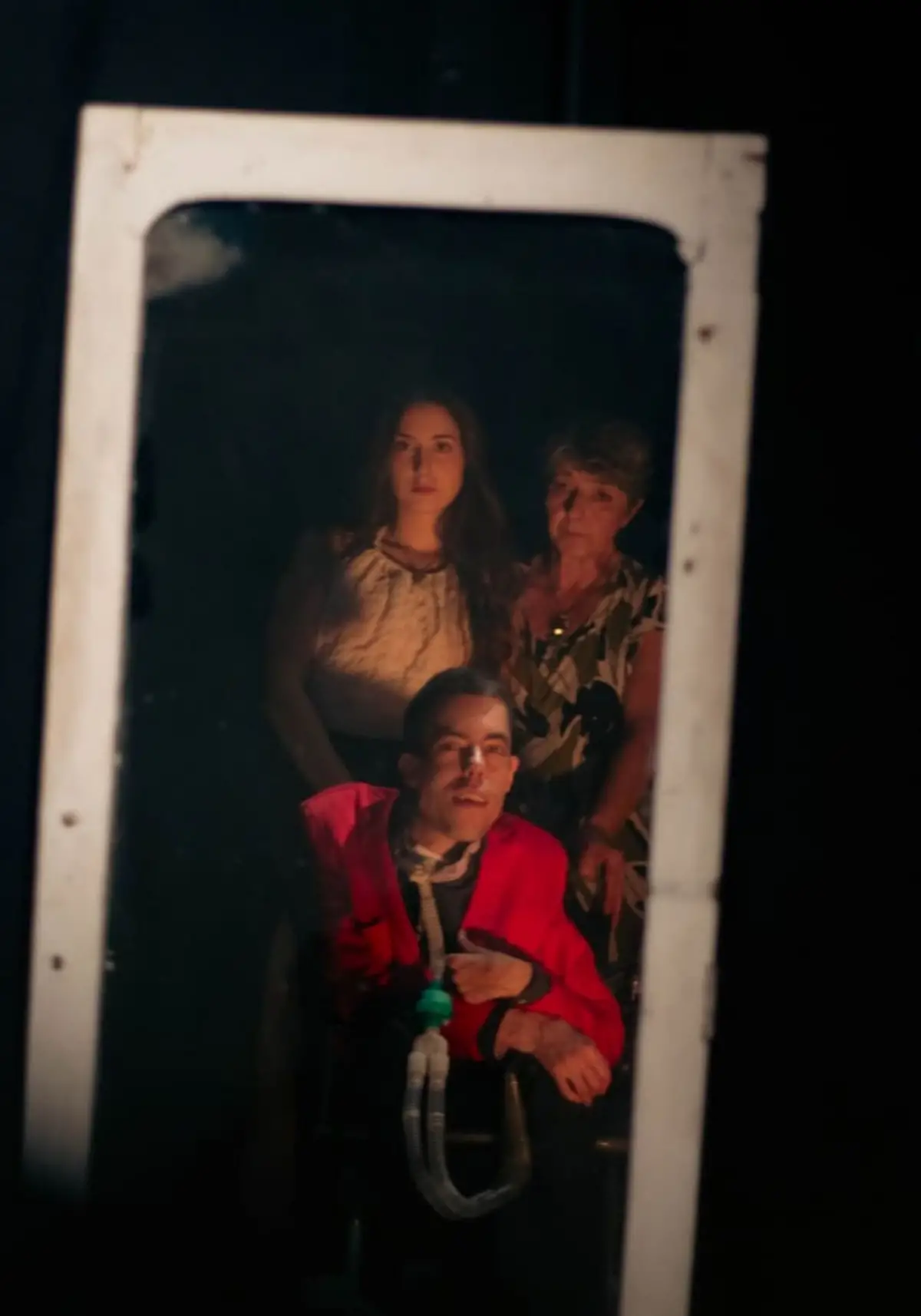 BIODRAMA. Sebastián Castellano actúa junto a su madre y su hermana.