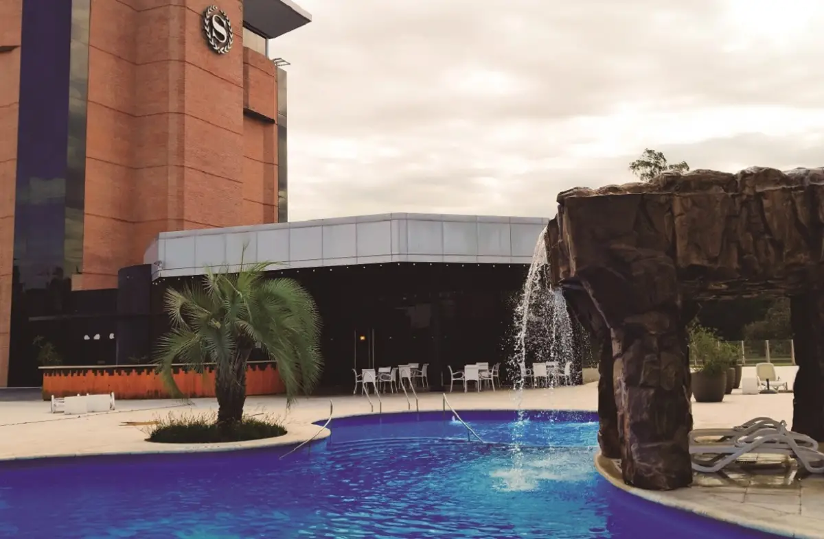 El Sheraton Tucumán presenta su propuesta de verano con una experiencia de descanso y confort en pleno corazón de la ciudad