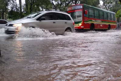 Tucumán bajo alerta meteorológica naranja: a qué hora empezarían las tormentas