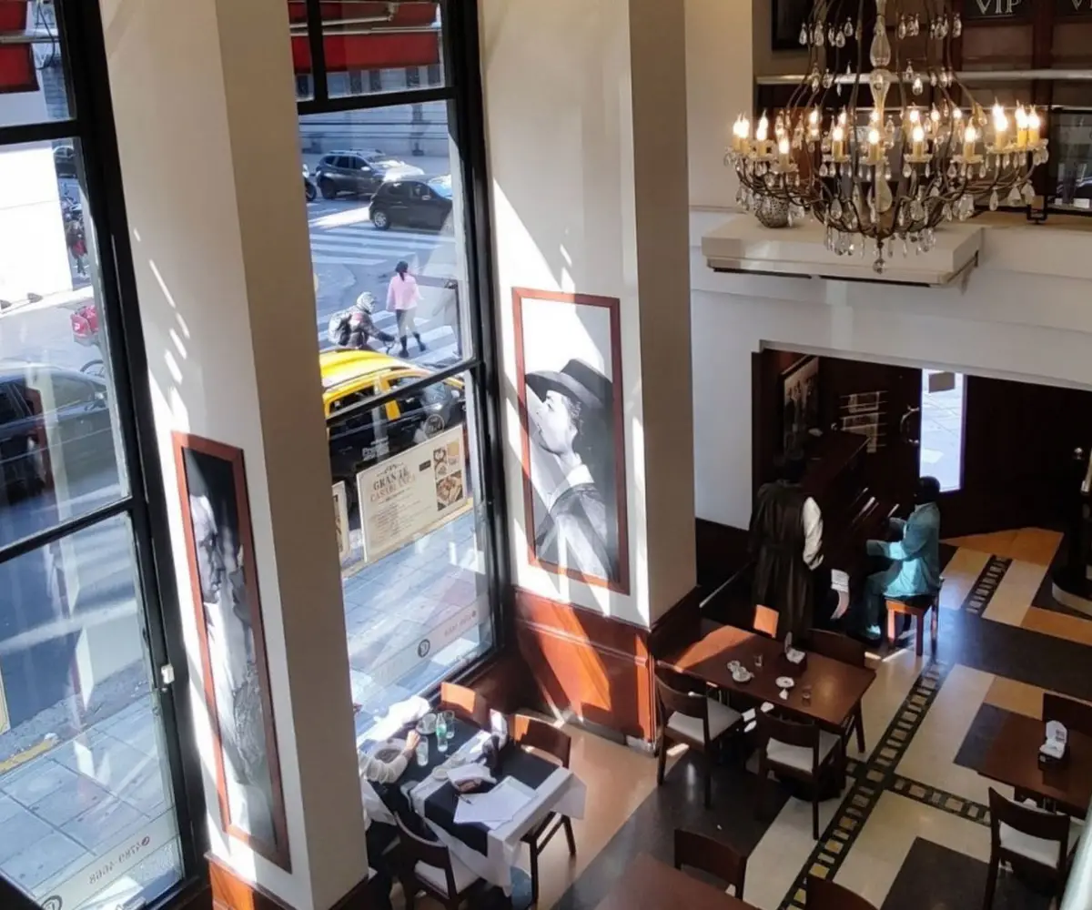 Tocate una nueva, Sam