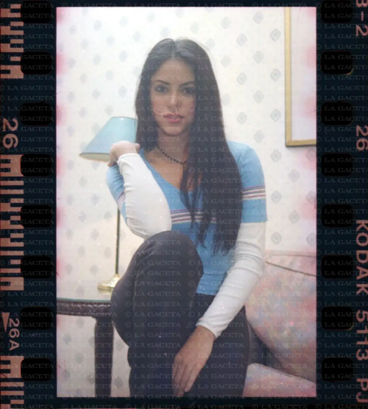 Recuerdos fotográficos: 1996. La visita de Shakira a LA GACETA