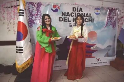 El Kimchi es el asado de Corea del Sur: la clave de un sabor complejo que llegó a Tucumán