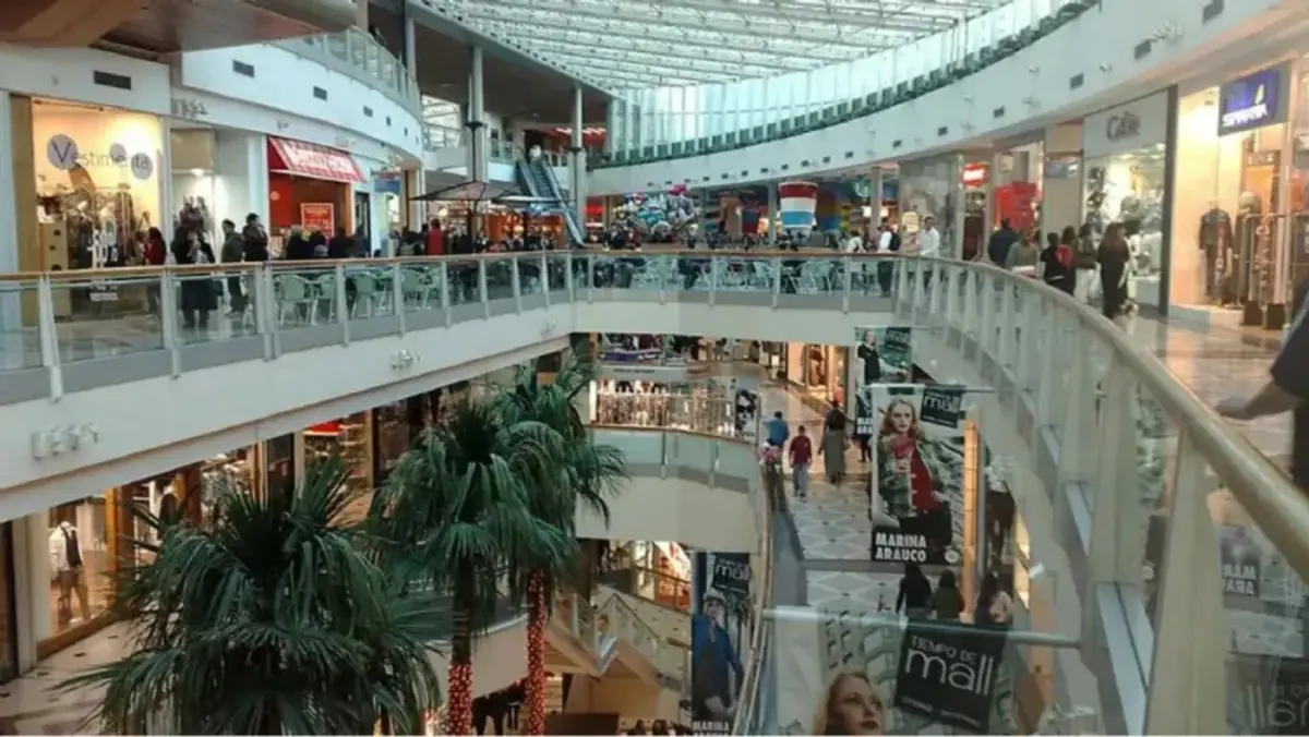 Boom de compras en Chile: miles de argentinos cruzan la cordillera por precios más bajos y las ofertas del Black Friday