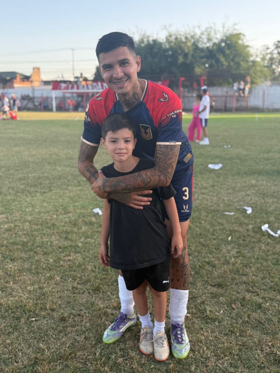 SONRISA. Luego de un partido, 