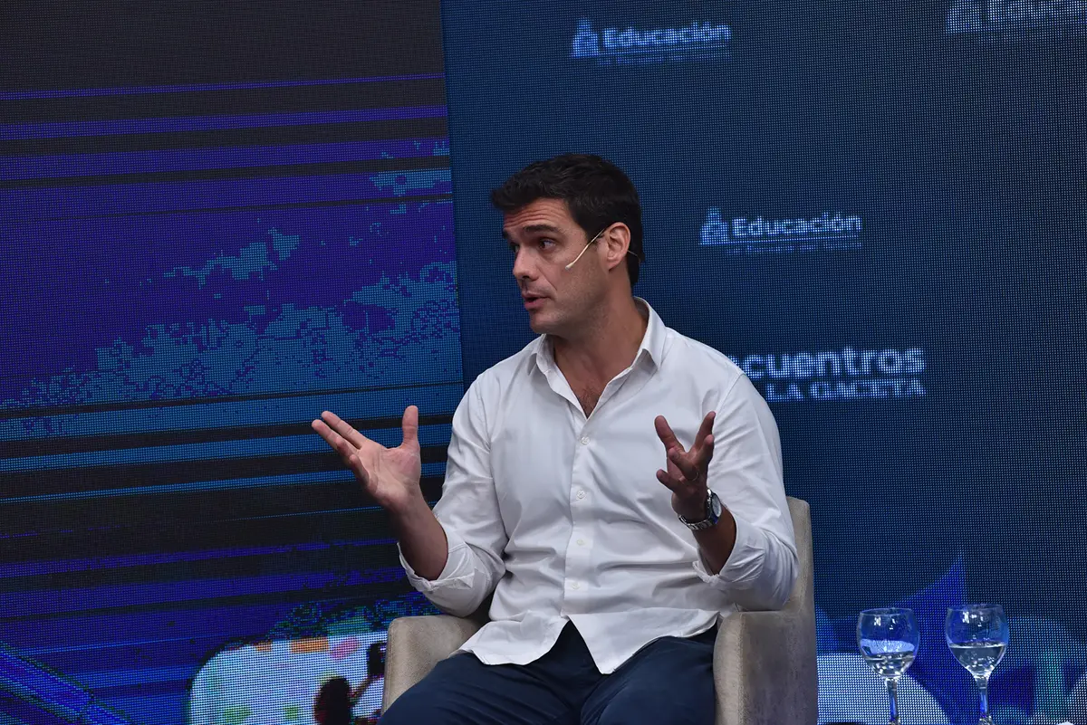 Para Martín Merlini, los niños tienen más naturalizado el uso de la inteligencia artificial y comprenden lo que hay detrás del manejo que hace de la información esta herramienta tecnológica.