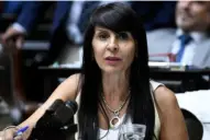 Embargan el sueldo de la diputada Villaverde por irregularidades en ventas de terrenos