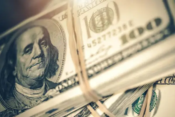 Los depósitos en dólares superan los U$S36.600 millones, el nivel más alto desde la convertibilidad