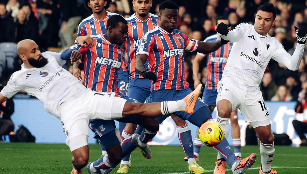 ZONA DE COPAS. Manchester United precisa una victoria para volver al grupo de los primeros cuatro de la Premier.