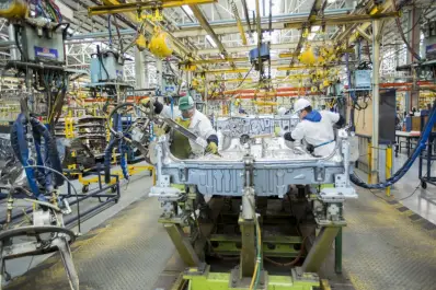 Freno en la industria: cuatro de cada 10 empresas redujo su producción