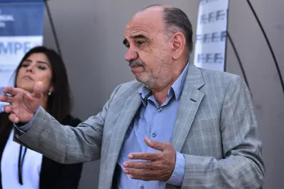 Rechazaron el pedido de destitución contra Edmundo Jiménez