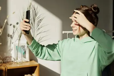 Qué dicen los estudios psicológicos sobre las personas que nunca usan filtros en redes sociales