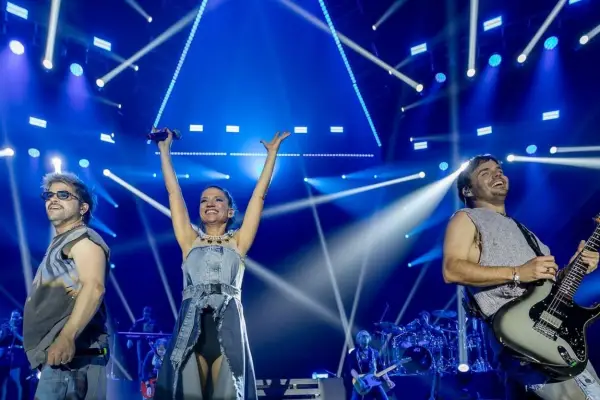 Erreway regresa para unir generaciones con su música