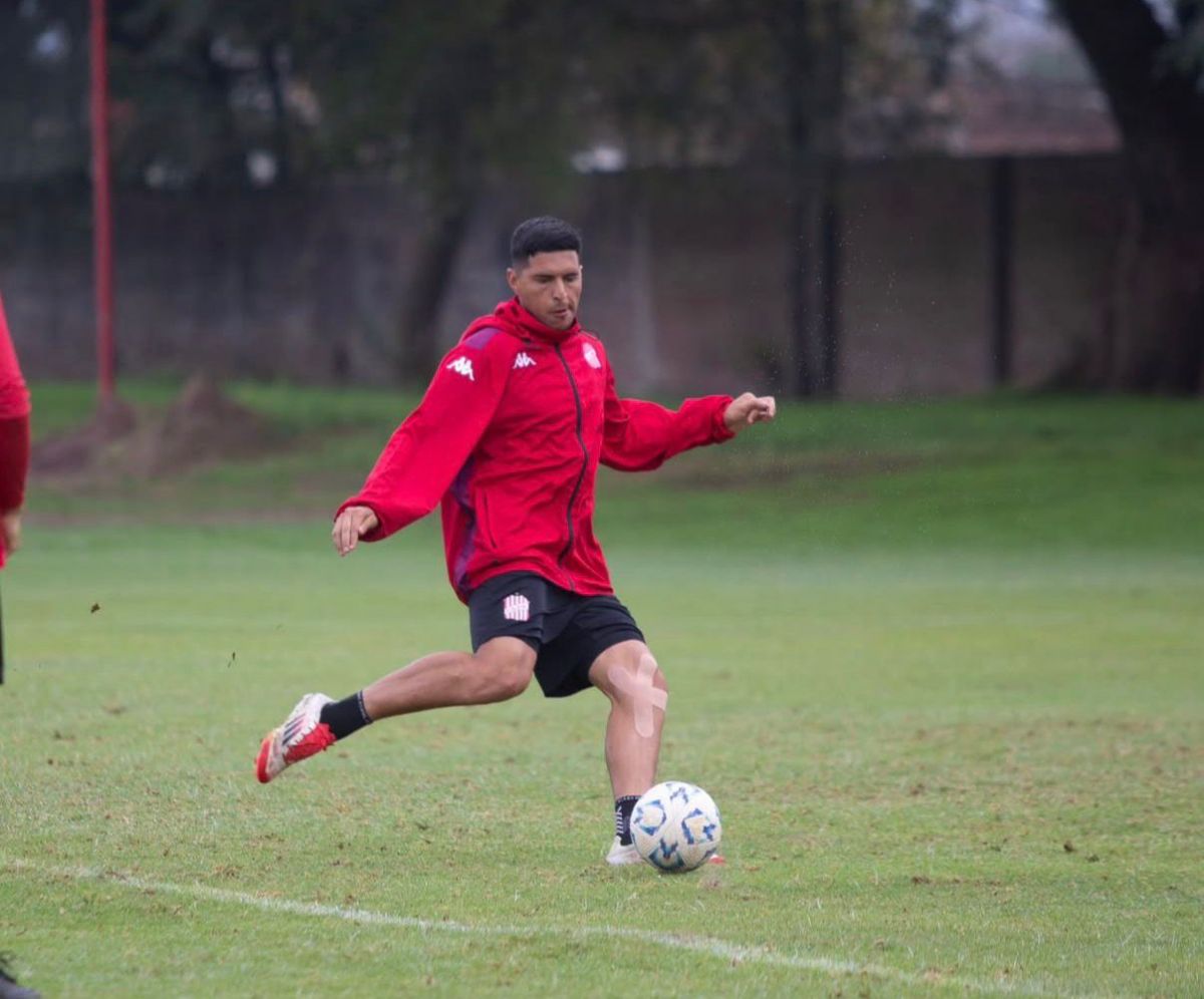 ALERTA. Pino, cerca de irse, aguarda definiciones por su situación final.