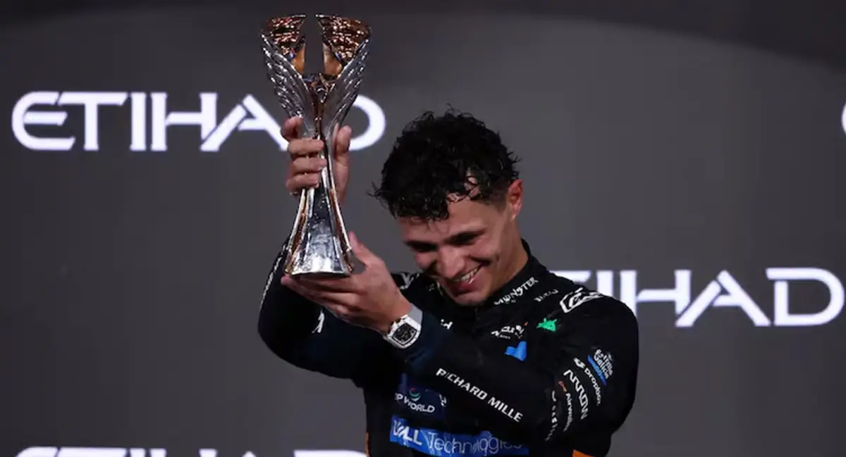 PRIMERA CONSAGRACIÓN. Lando Norris, de McLaren, ganó el campeonato tras una definición reñida contra Verstappen y Piastri.