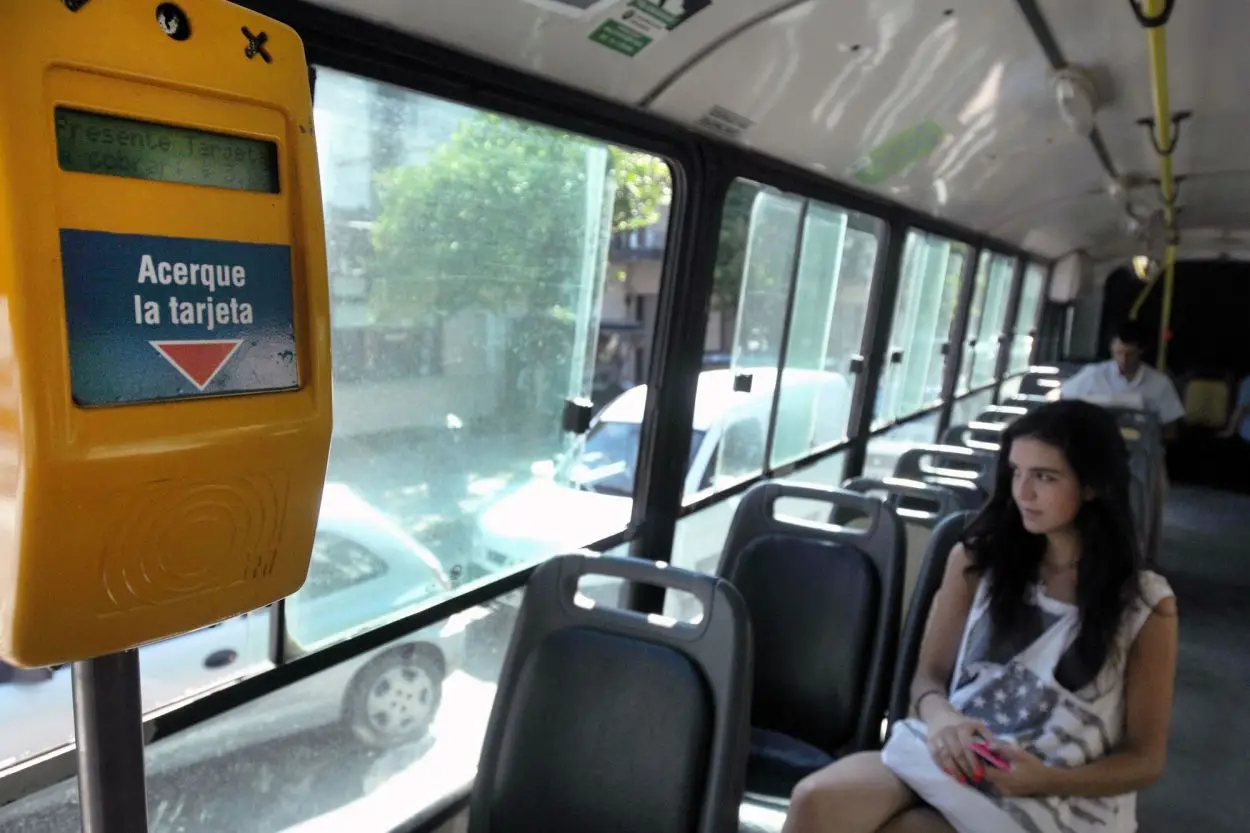 TRANSPORTE PÚBLICO. Un aumento del 31% rige en las tarifas desde el 19 de diciembre.