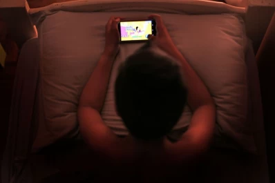 Un experto en neurociencias explica cómo afectan las pantallas a los niños