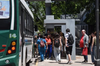 Regulación de las apps de viajes: siete ejes de la reforma del transporte en la Capital