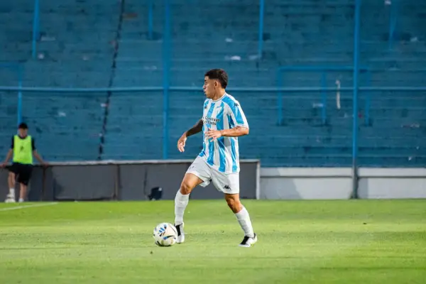 Se formó en Vélez, pasó por el fútbol sueco y explotó en Atlético Tucumán: la historia del 10 que sueña con brillar en el Monumental