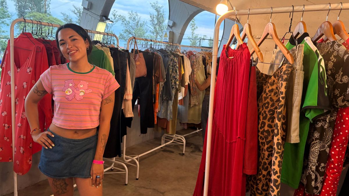 DE CHERRY VINTAGE. Sofía Olivares, parte de La Manifiesto, reflejó la alianza entre moda independiente y escena musical. LA GACETA