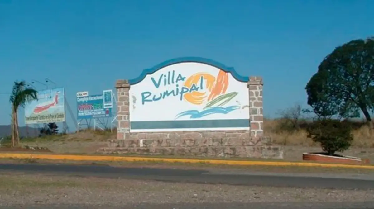 Descubren que una mujer convivía con el cadáver de su hija oculto bajo la cama