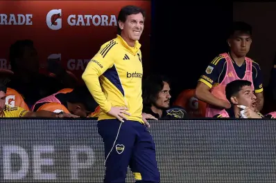 Claudio Úbeda defendió el cambio de Changuito Zeballos y aclaró por qué Cavani no ingresó tras la derrota ante Racing